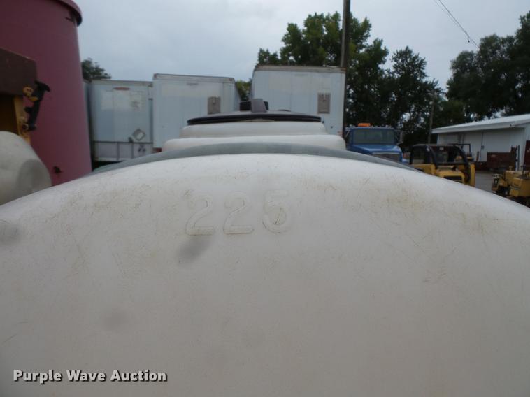 image for item FT9833 2000 U-Dump 512F vacuum trailer