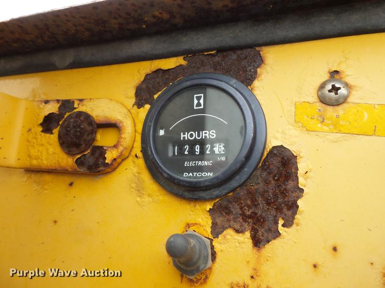 image for item FT9833 2000 U-Dump 512F vacuum trailer