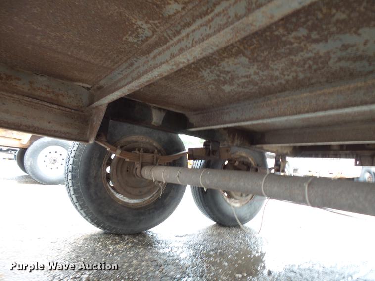 image for item FT9833 2000 U-Dump 512F vacuum trailer