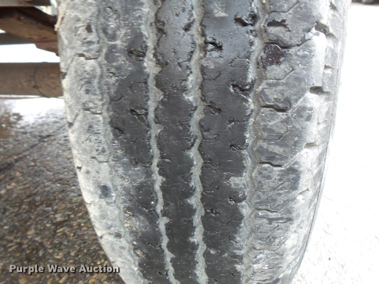 image for item FT9833 2000 U-Dump 512F vacuum trailer