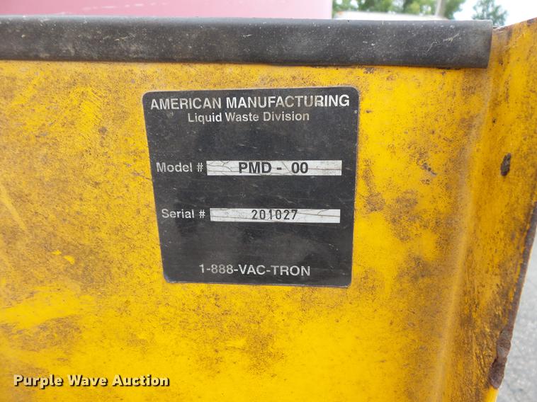 image for item FT9833 2000 U-Dump 512F vacuum trailer