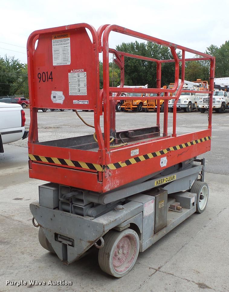 image for item FT9837 Mec 2033ES scissor lift