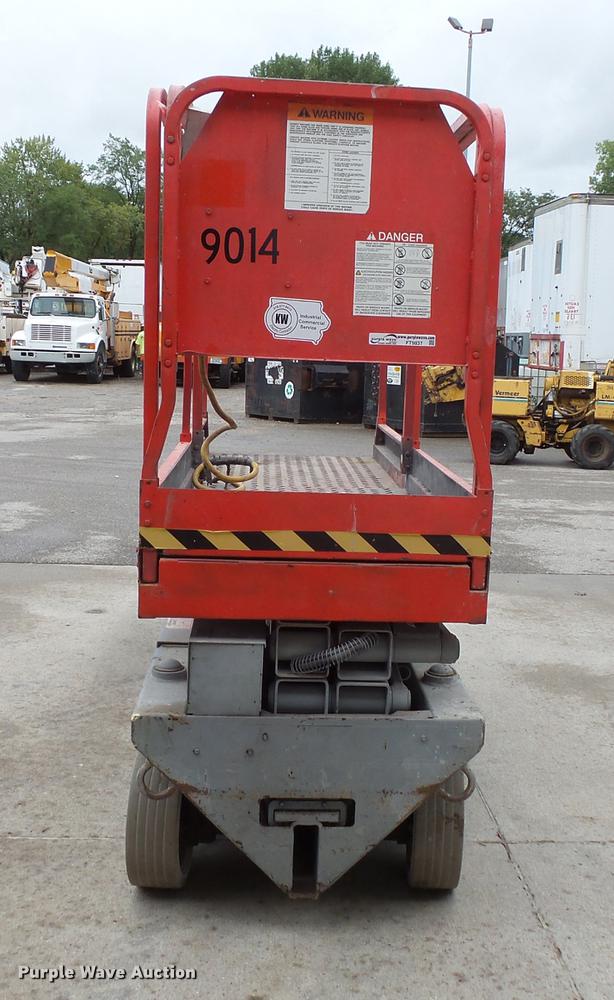 image for item FT9837 Mec 2033ES scissor lift