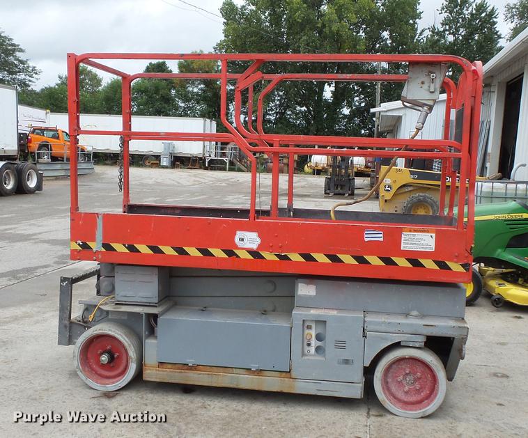 image for item FT9837 Mec 2033ES scissor lift