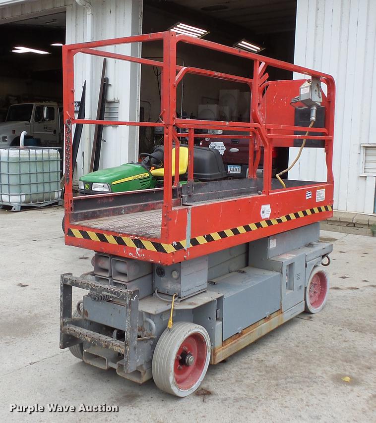 image for item FT9837 Mec 2033ES scissor lift