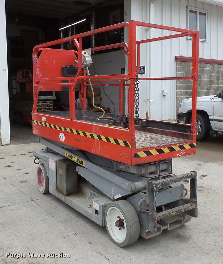 image for item FT9837 Mec 2033ES scissor lift