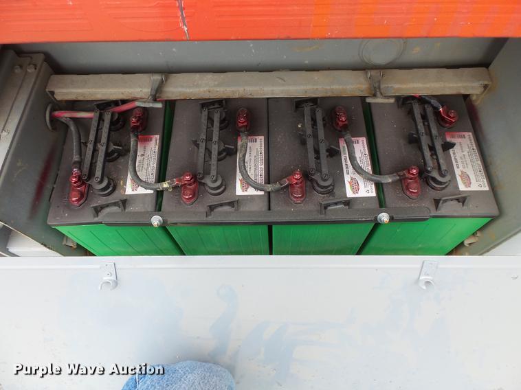 image for item FT9837 Mec 2033ES scissor lift