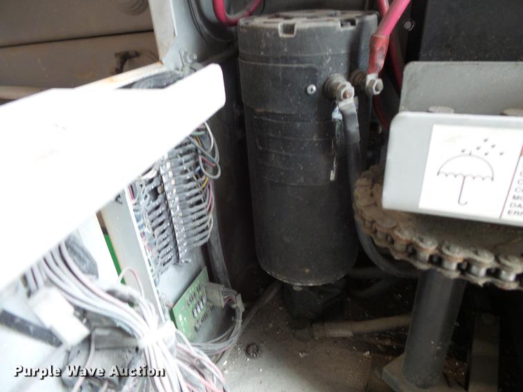 image for item FT9837 Mec 2033ES scissor lift