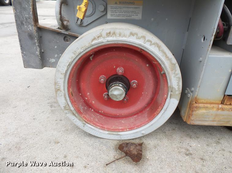 image for item FT9837 Mec 2033ES scissor lift