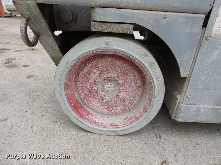 image for item FT9837 Mec 2033ES scissor lift