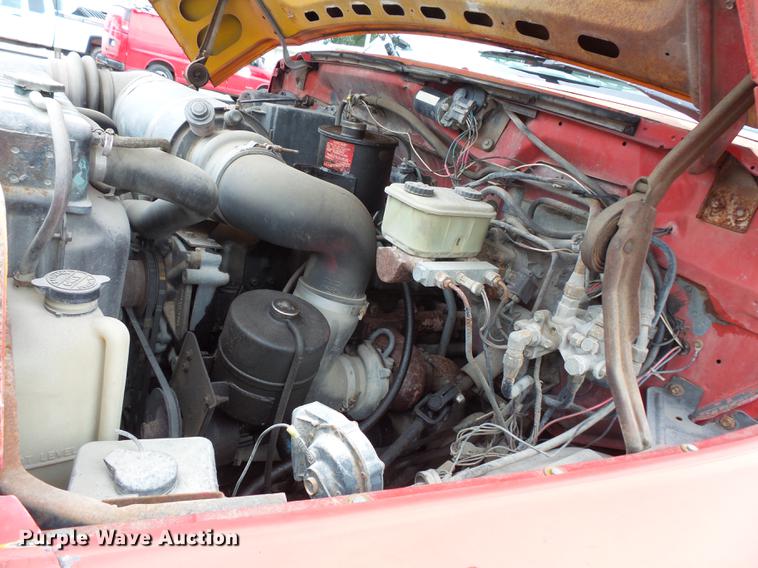 image for item FT9840 1988 Ford F700 dump truck