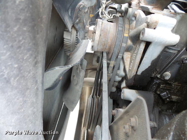 image for item FT9840 1988 Ford F700 dump truck