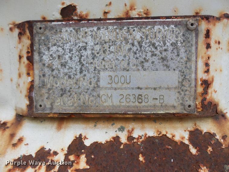 image for item FT9840 1988 Ford F700 dump truck