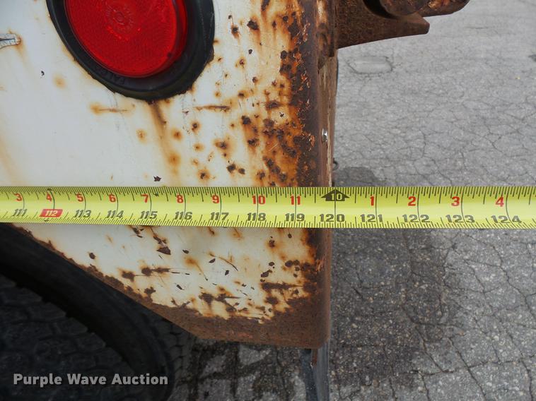 image for item FT9840 1988 Ford F700 dump truck