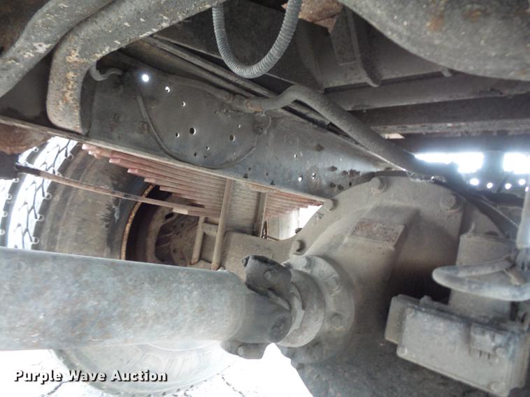 image for item FT9840 1988 Ford F700 dump truck