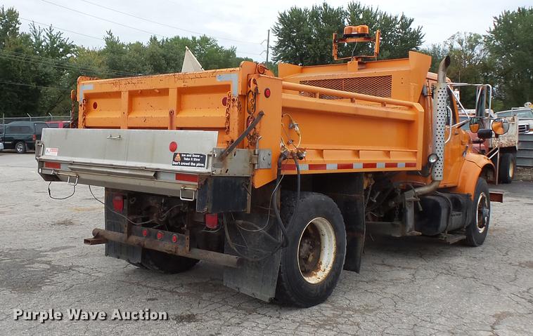 image for item FT9841 1997 International 4700 dump truck
