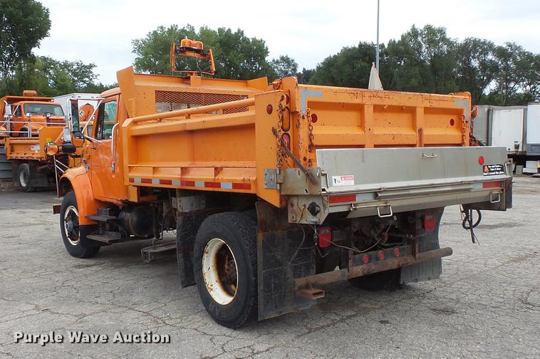 image for item FT9841 1997 International 4700 dump truck