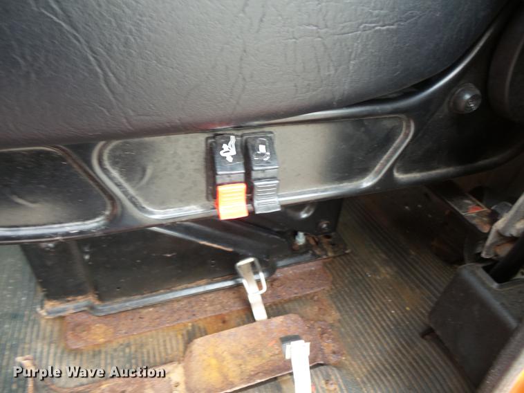 image for item FT9841 1997 International 4700 dump truck