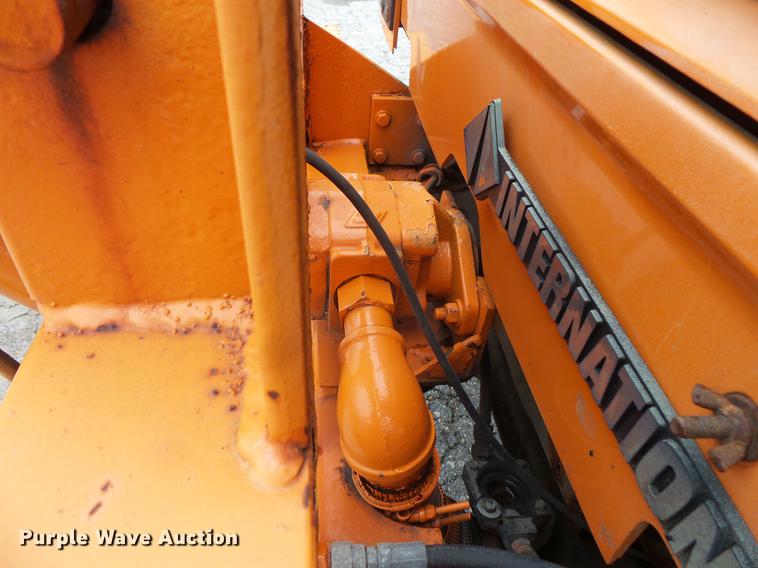 image for item FT9841 1997 International 4700 dump truck