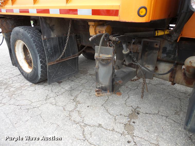 image for item FT9841 1997 International 4700 dump truck