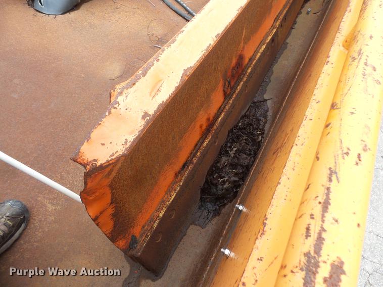 image for item FT9841 1997 International 4700 dump truck