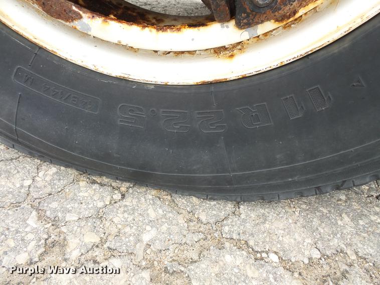 image for item FT9841 1997 International 4700 dump truck