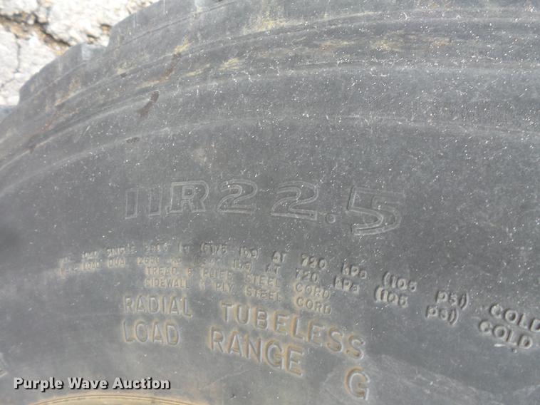 image for item FT9841 1997 International 4700 dump truck