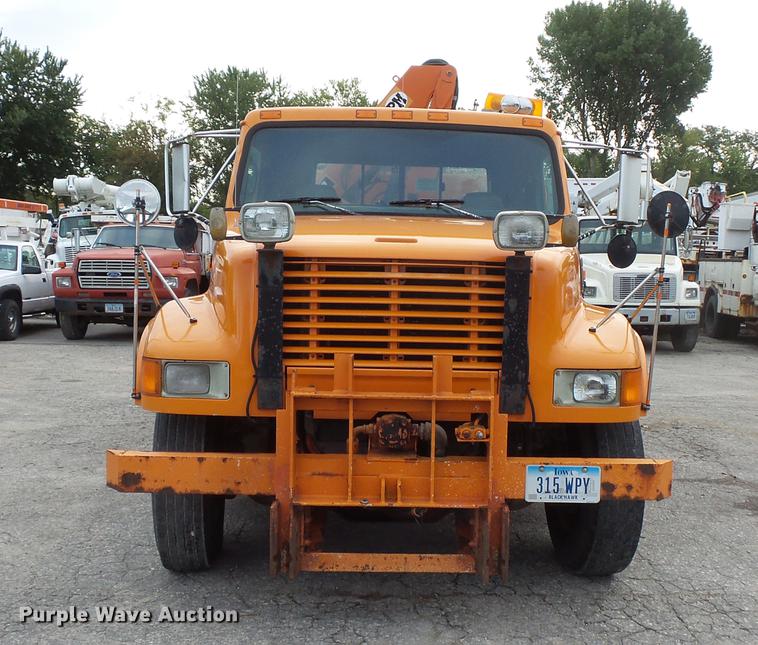 image for item FT9842 1995 International 4700 dump truck