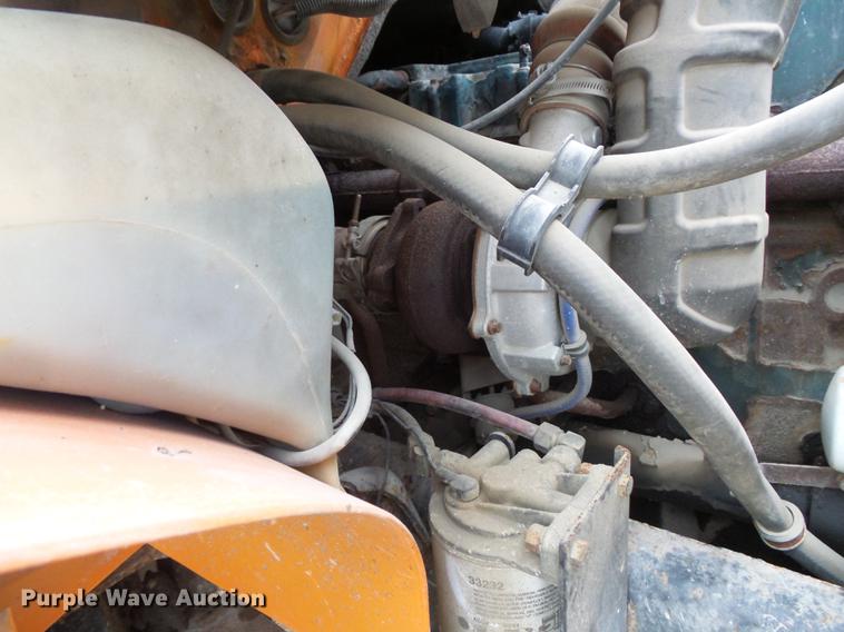 image for item FT9842 1995 International 4700 dump truck