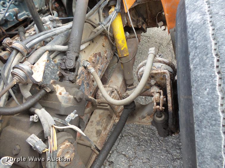 image for item FT9842 1995 International 4700 dump truck