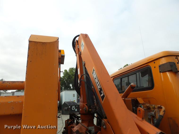 image for item FT9842 1995 International 4700 dump truck