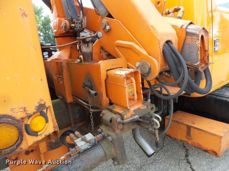 image for item FT9842 1995 International 4700 dump truck