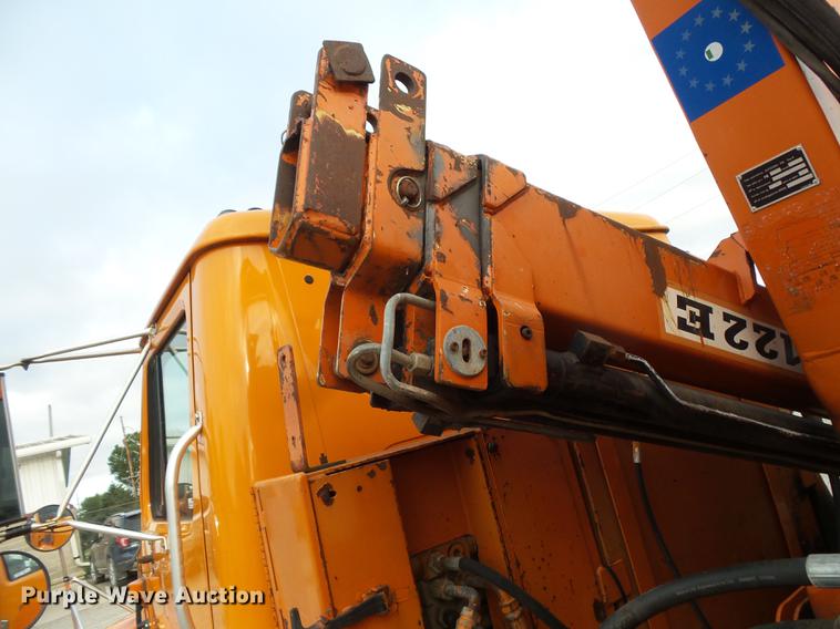 image for item FT9842 1995 International 4700 dump truck