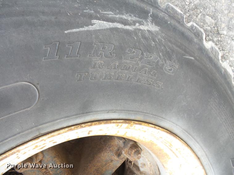 image for item FT9842 1995 International 4700 dump truck