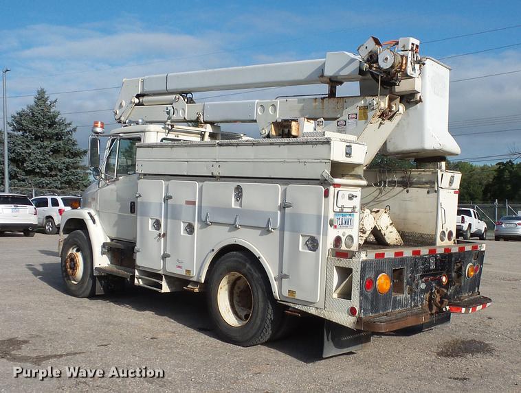image for item FT9843 1994 Freightliner FL70 bucket truck