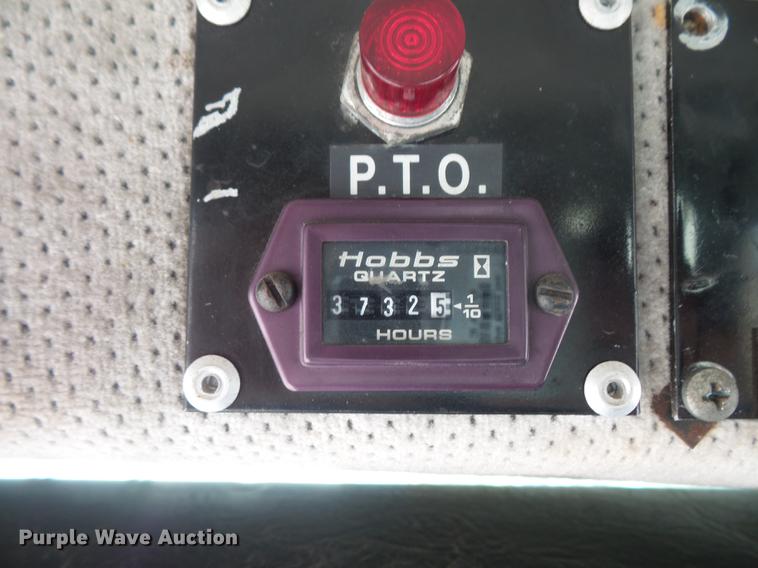 image for item FT9843 1994 Freightliner FL70 bucket truck