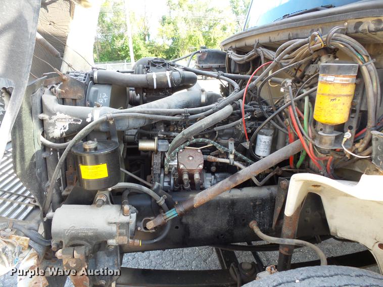 image for item FT9843 1994 Freightliner FL70 bucket truck