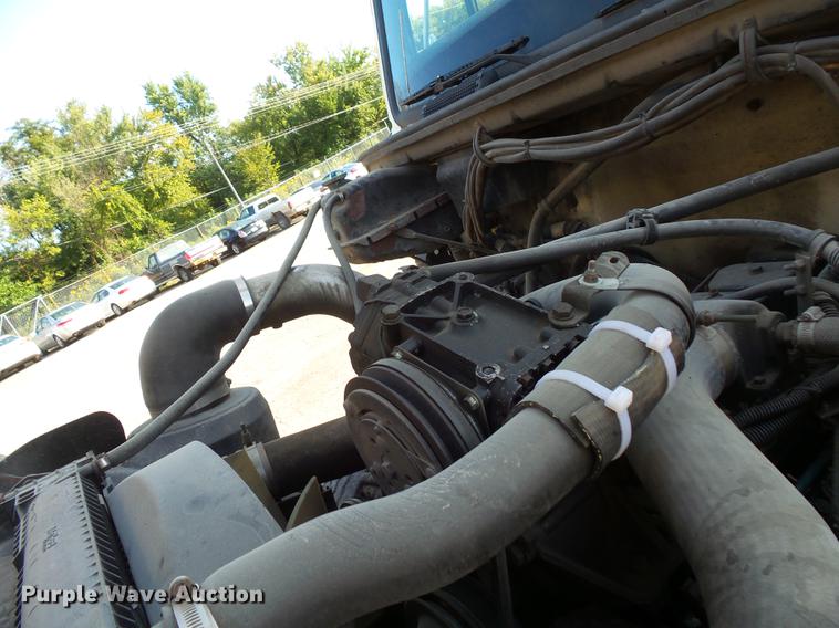 image for item FT9843 1994 Freightliner FL70 bucket truck