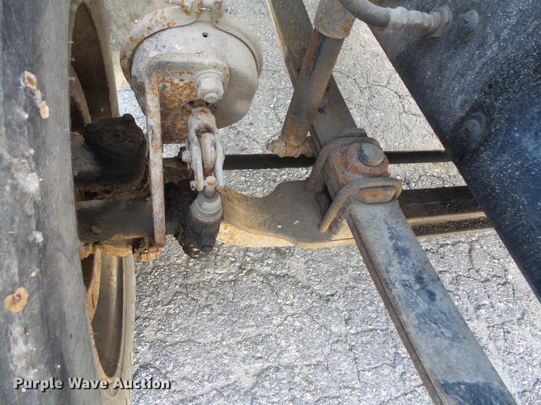 image for item FT9843 1994 Freightliner FL70 bucket truck