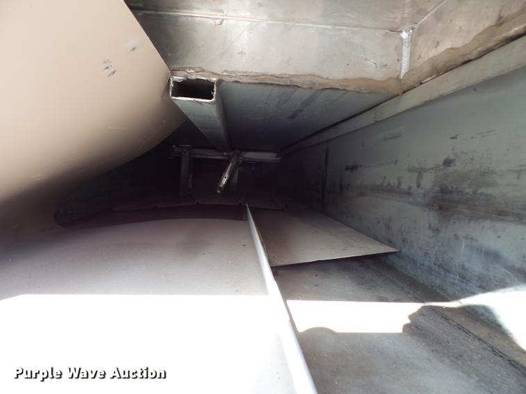 image for item FT9843 1994 Freightliner FL70 bucket truck