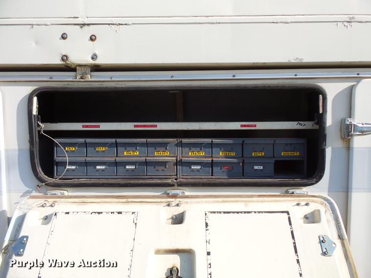 image for item FT9843 1994 Freightliner FL70 bucket truck