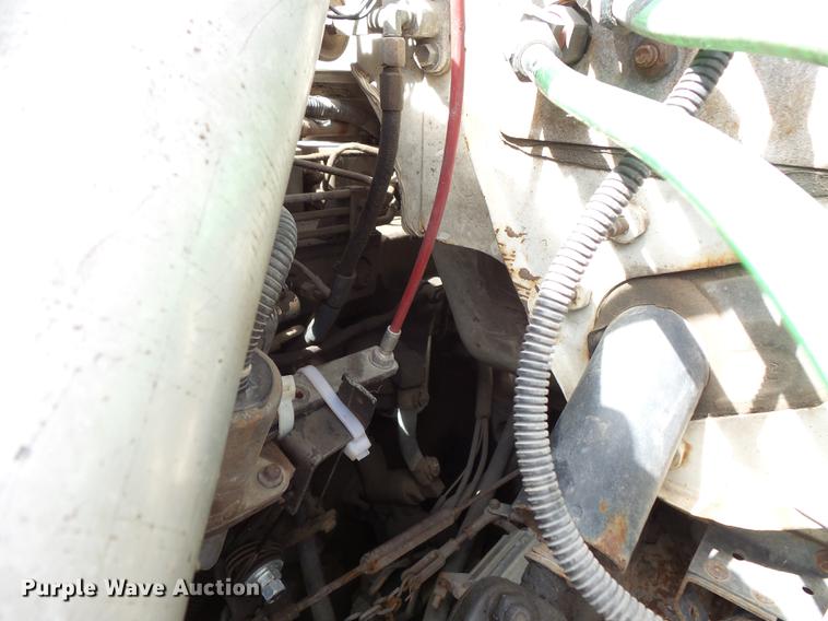 image for item FT9847 1994 Ford F800 digger derrick truck