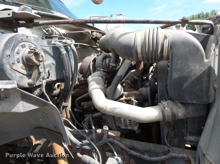 image for item FT9847 1994 Ford F800 digger derrick truck