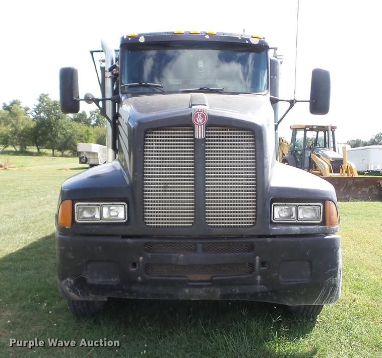 image for item K6250 1990 Kenworth T600 dump truck