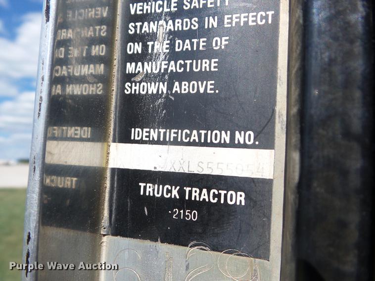 image for item K6250 1990 Kenworth T600 dump truck