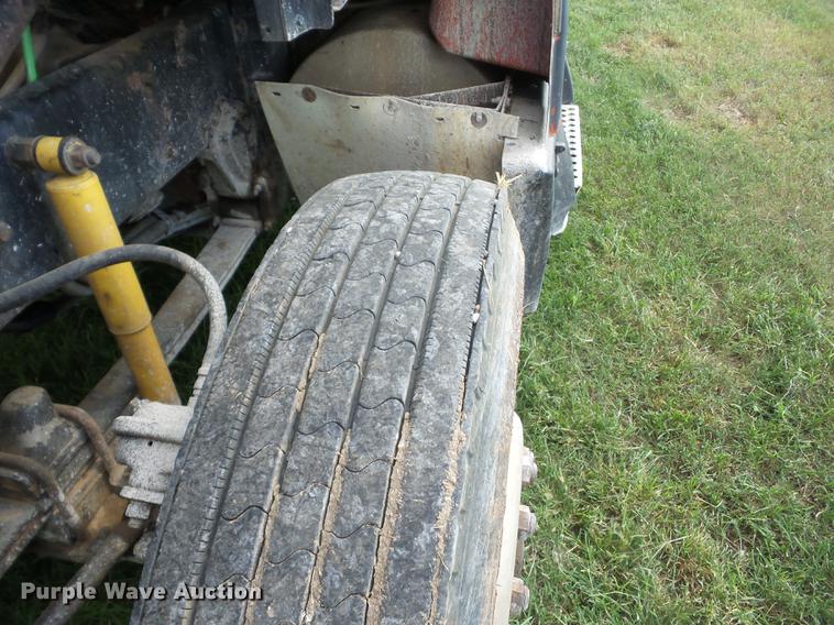 image for item K6250 1990 Kenworth T600 dump truck