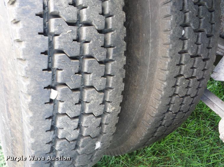 image for item K6250 1990 Kenworth T600 dump truck