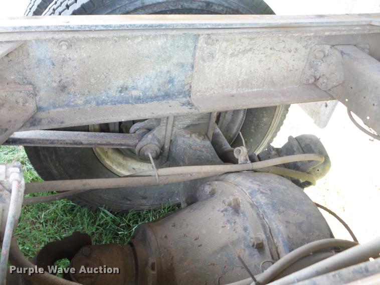 image for item K6250 1990 Kenworth T600 dump truck