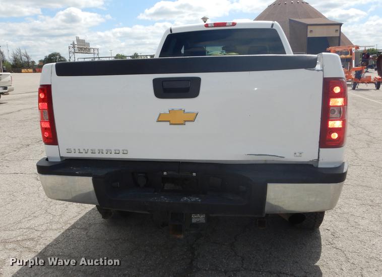 image for item DB8262 2012 Chevrolet Silverado 2500HD Crew Cab pickup truck