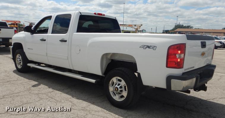 image for item DB8262 2012 Chevrolet Silverado 2500HD Crew Cab pickup truck